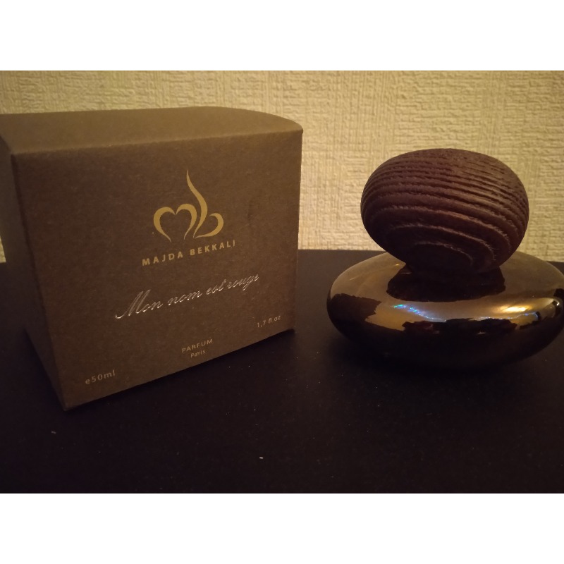 Majda Bekkali Mon Nom Est Rouge - купить женские духи, цены от 5550 р ...