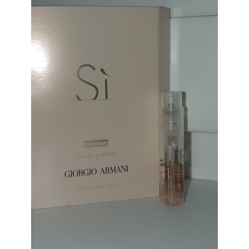 ARMANI Si Intense 2021 - купить женские духи, цены от 350 р. за 2 мл