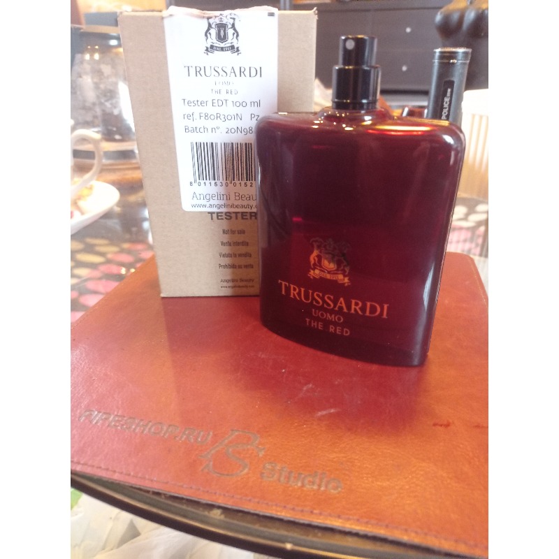 Trussardi Uomo The Red - купить мужские духи, цены от 12450 р. за 100 мл