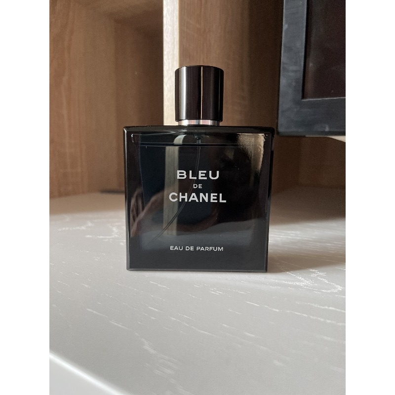 Bleu de Chanel Eau de Parfum - купить мужские духи, цены от 260 р. за 1 мл