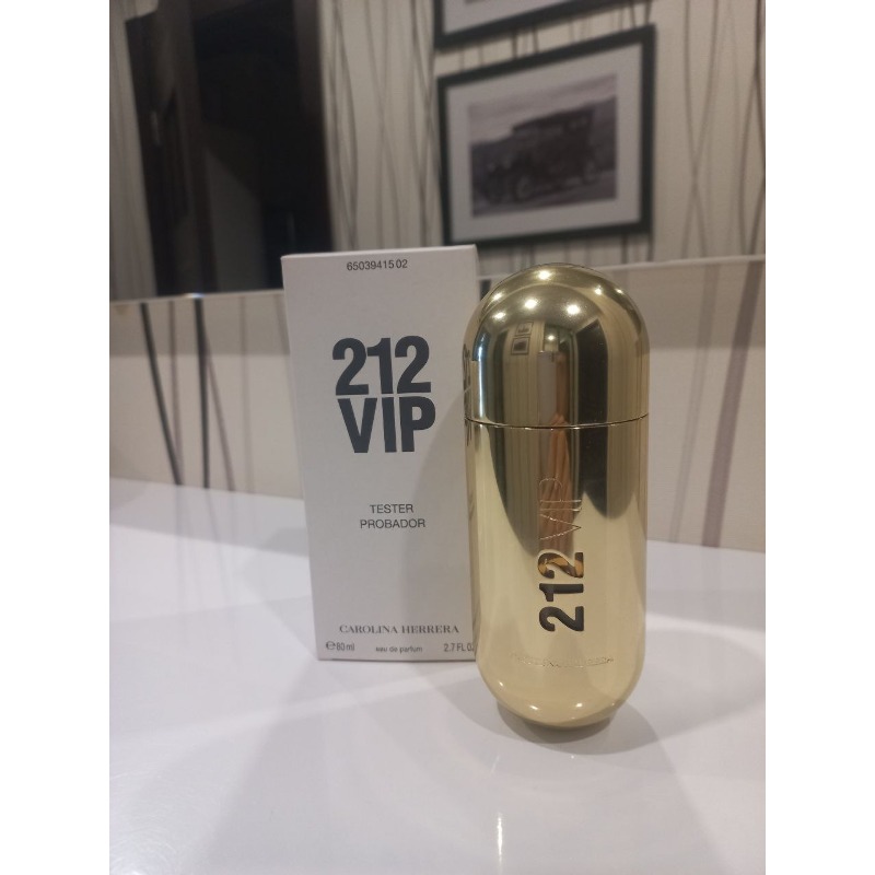 CAROLINA HERRERA 212 VIP - купить женские духи, цены от 280 р. за 2 мл