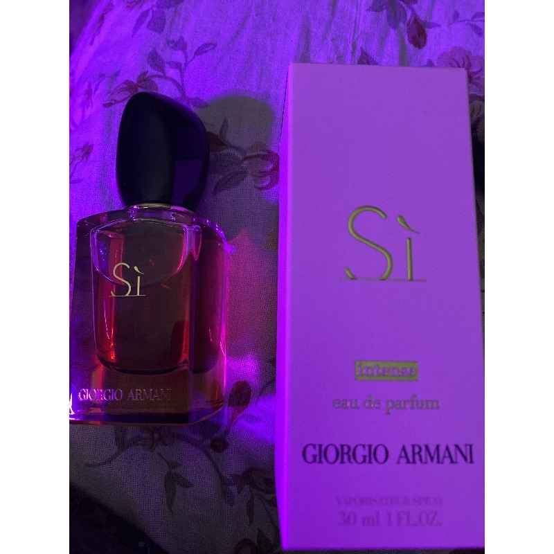 ARMANI Si Intense 2021 - купить женские духи, цены от 350 р. за 2 мл