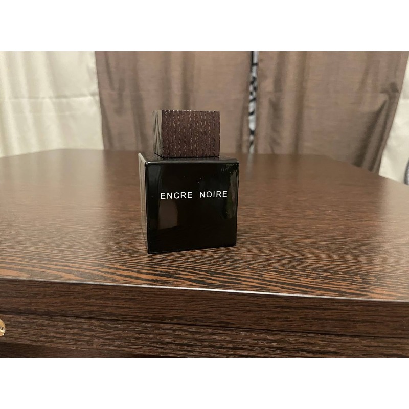 Lalique Encre Noire - купить мужские духи, цены от 180 р. за 2 мл